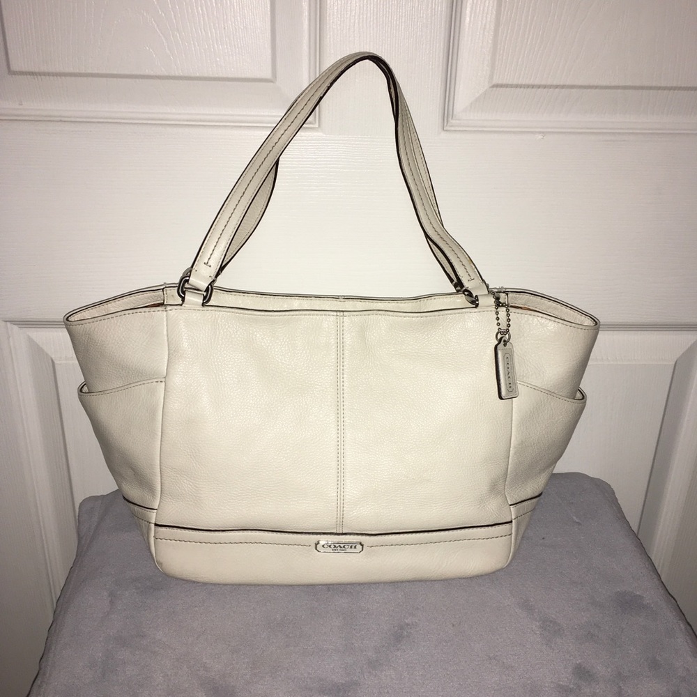 Coach E1320-F23284 Park Leather Carrie Carryall Tote